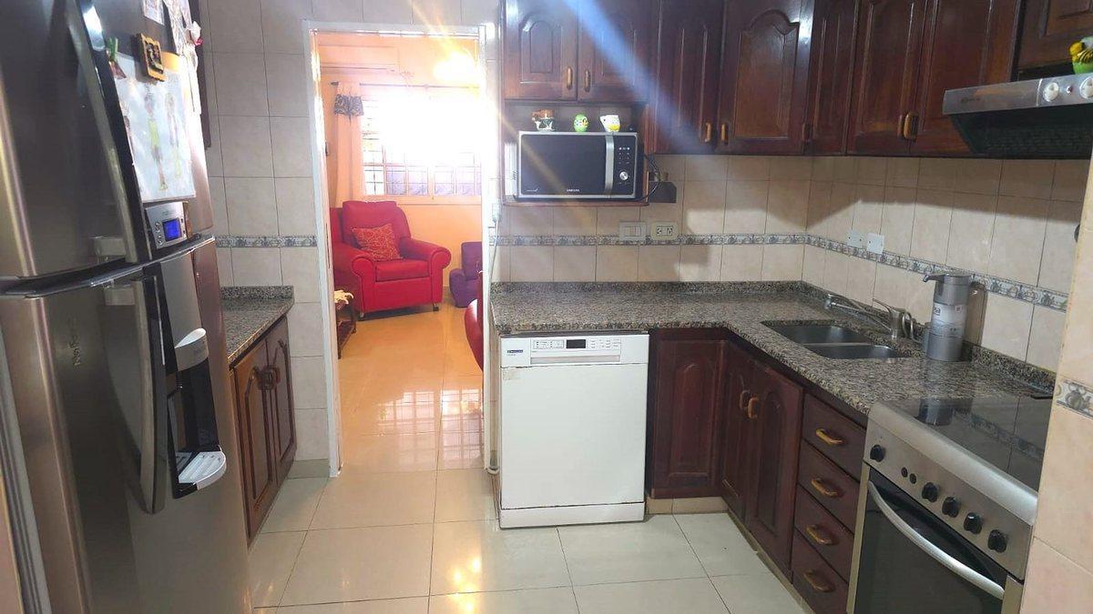 Foto de VENTA- TRIPLEX 4 AMBIENTES- SAN JUSTO, imagen 1