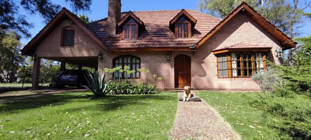 VENTA CHALET 5 AMB PILETA JARDIN EN EL MORO 8