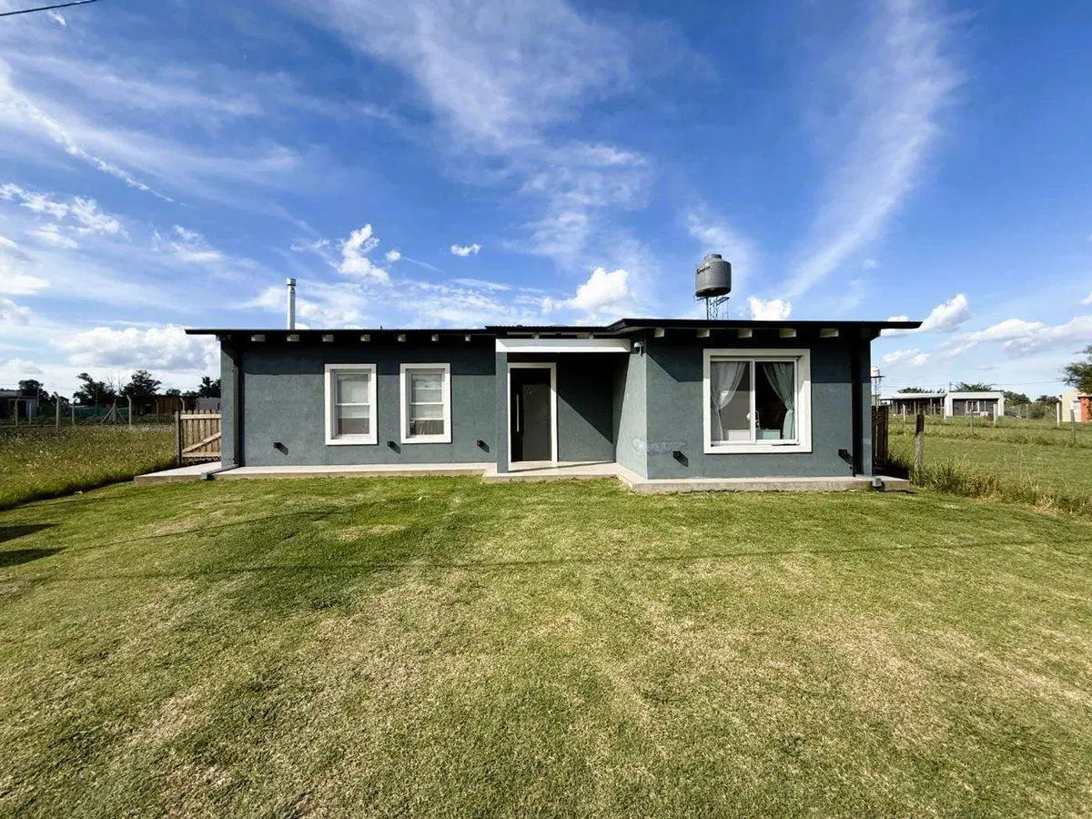 Casa 3 ambientes en venta, Exaltacion de la cruz 2