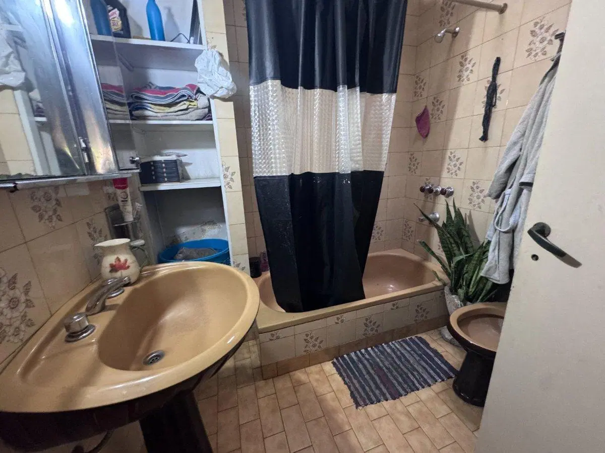 VENTA CASA MULTIFAMILIAR 2 DPTOS 2 AMB TABLADA 4