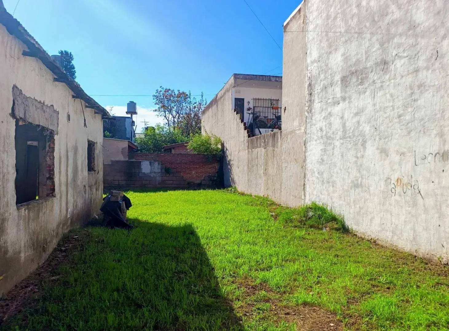 VENTA TERRENO HURLINGHAM 4
