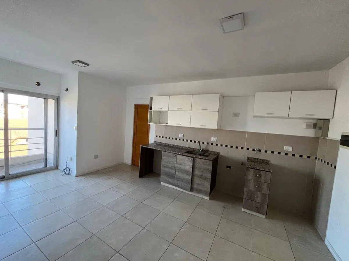 VENTA DEPTO 2 AMB BALCON Y PILETA FRENTE APTO CRED 4