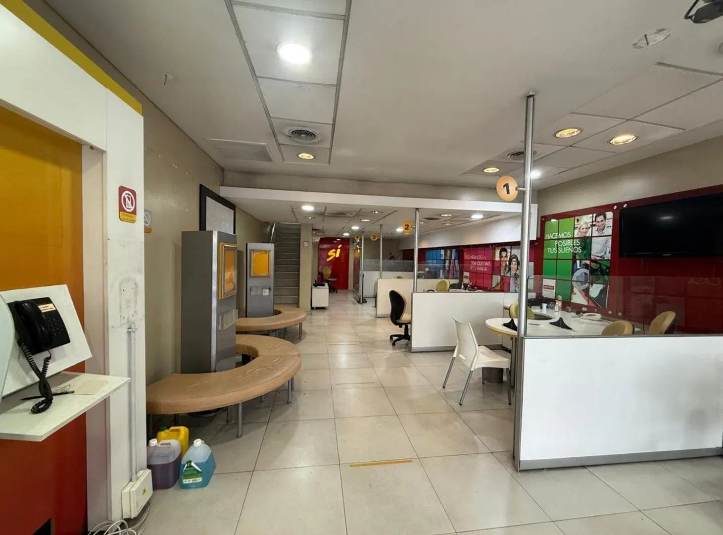 ALQUILER LOCAL AVENIDA RIVADAVIA LINIERS 4