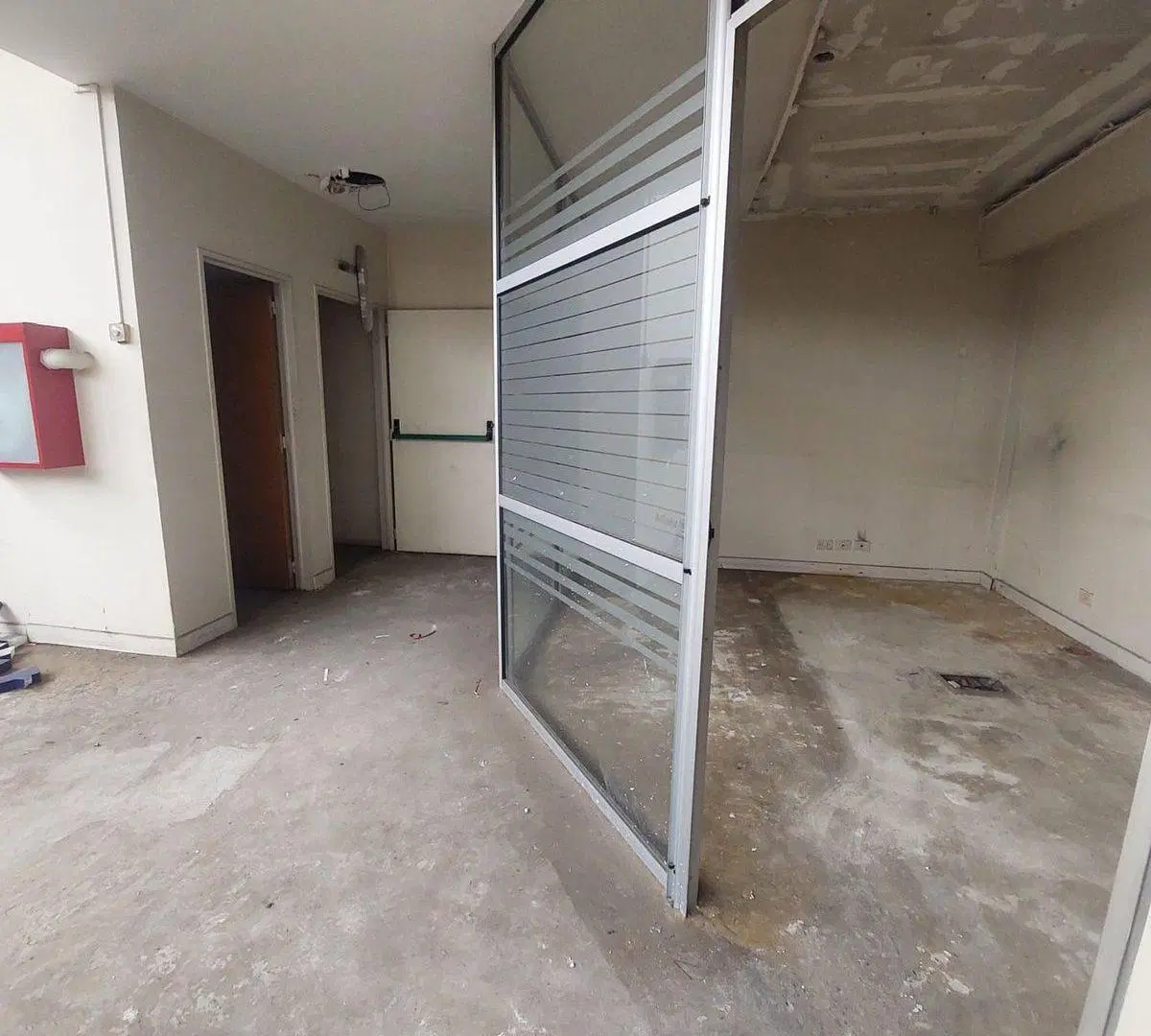 Local comercial de oficinas sobre Avenida, CABA 4