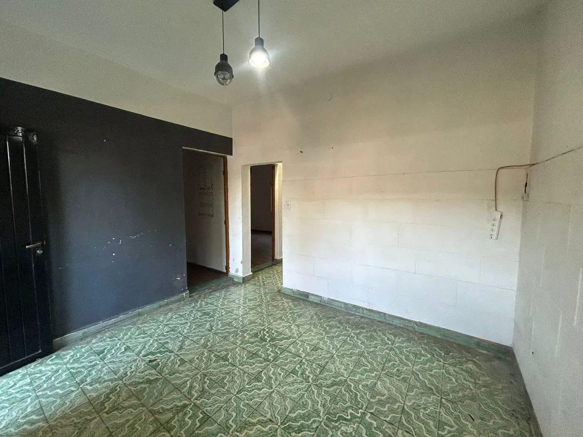 VENTA CASA MERLO 3AMB + DPTO 2AMB LOTE 600M2 3