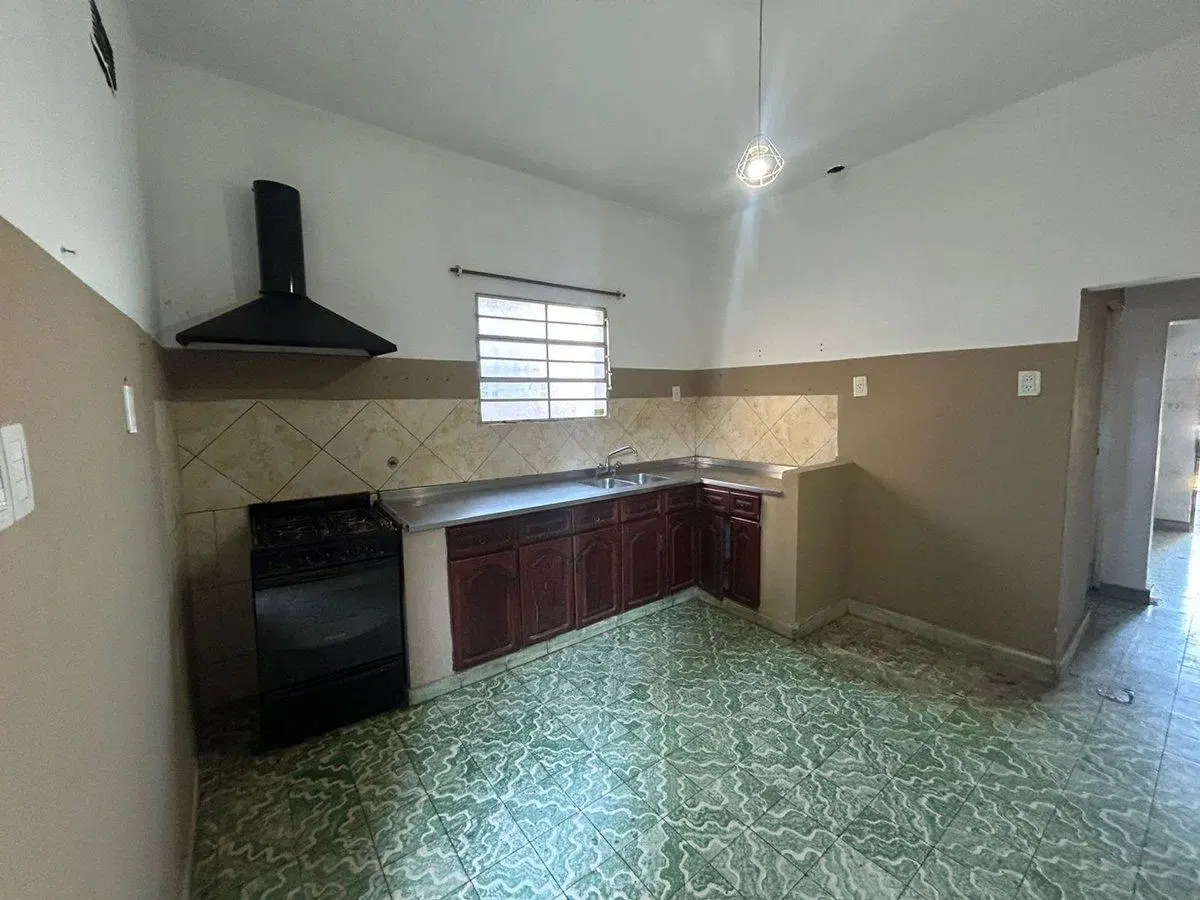 VENTA CASA MERLO 3AMB + DPTO 2AMB LOTE 600M2 2