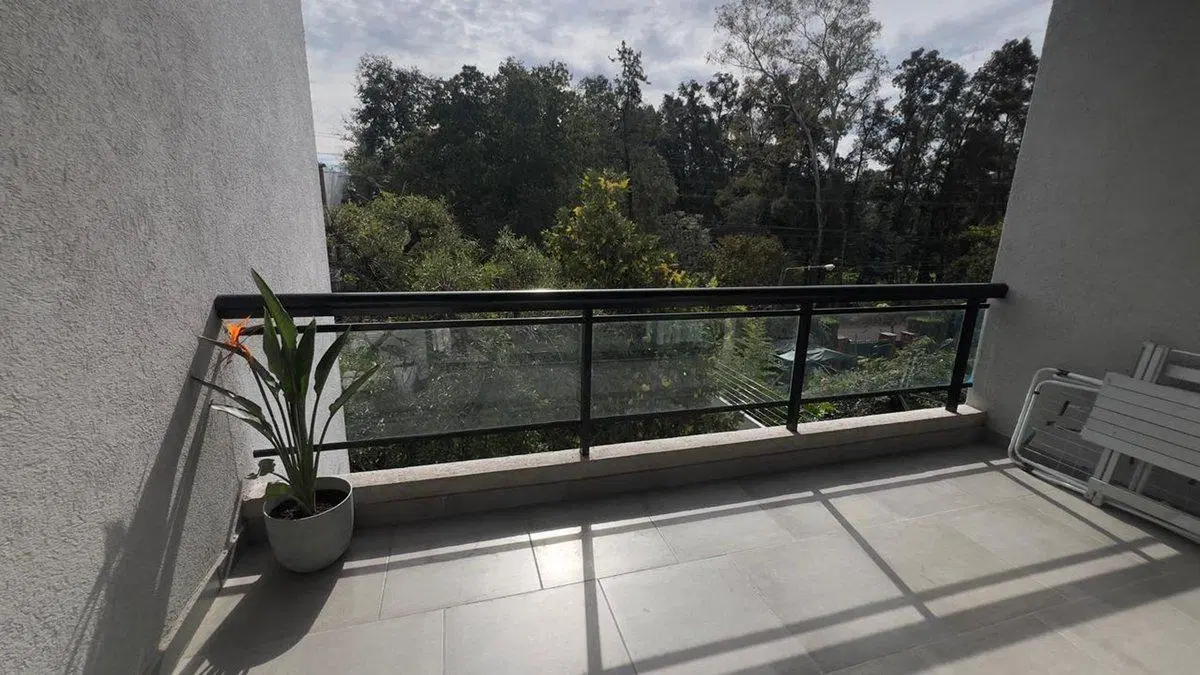 VENTA DEPTO 2 AMB C/BALCÓN -BAUL/COCH - MORENO 8