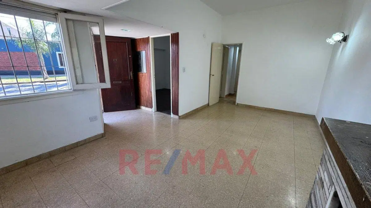 VENTA CASA 3 AMB + DEPARTAMENTO CON TERRAZA- HAEDO 4