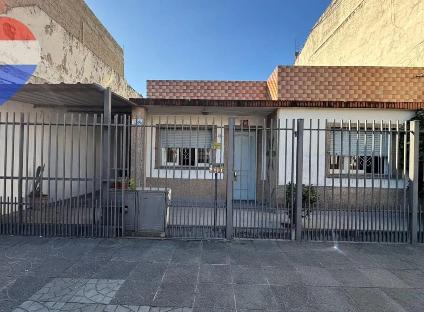 VENTA PH 3 AMBIENTES PATIO Y TERRAZA- APTO CREDITO 4