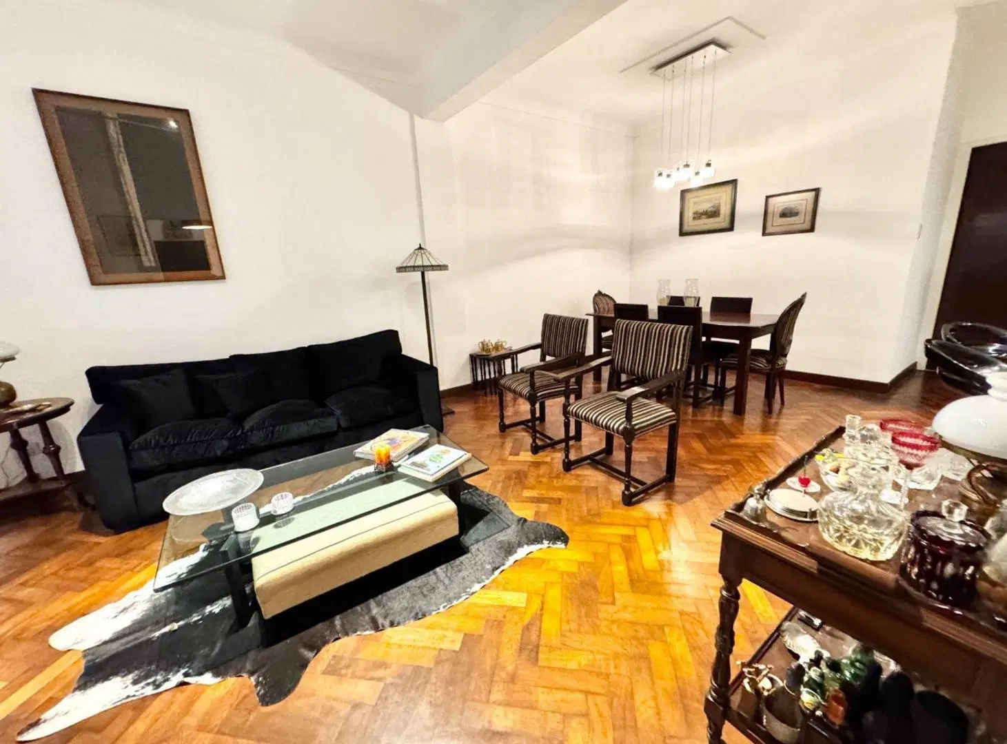 Venta Elegante PH RECICLADO con patios 3