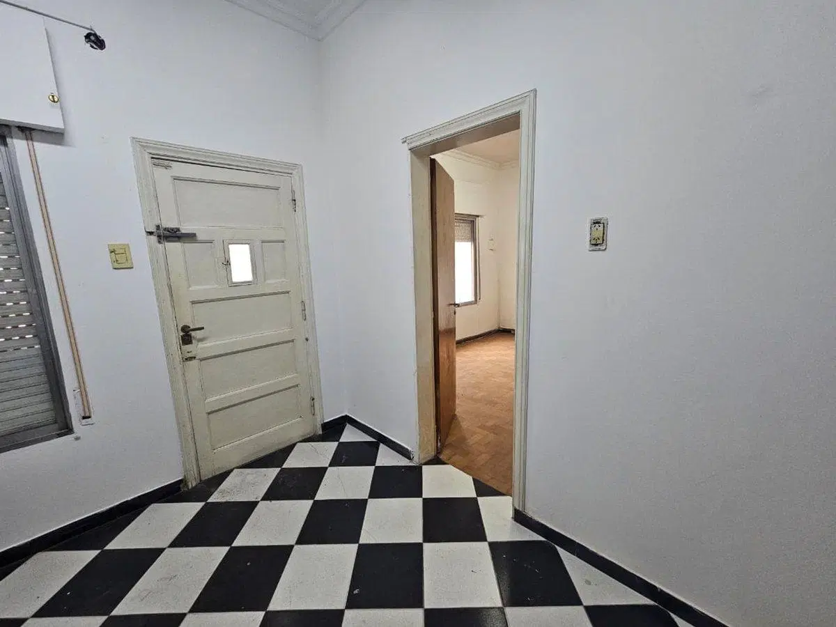 Venta casa 3 ambientes con terraza en Quilmes 4