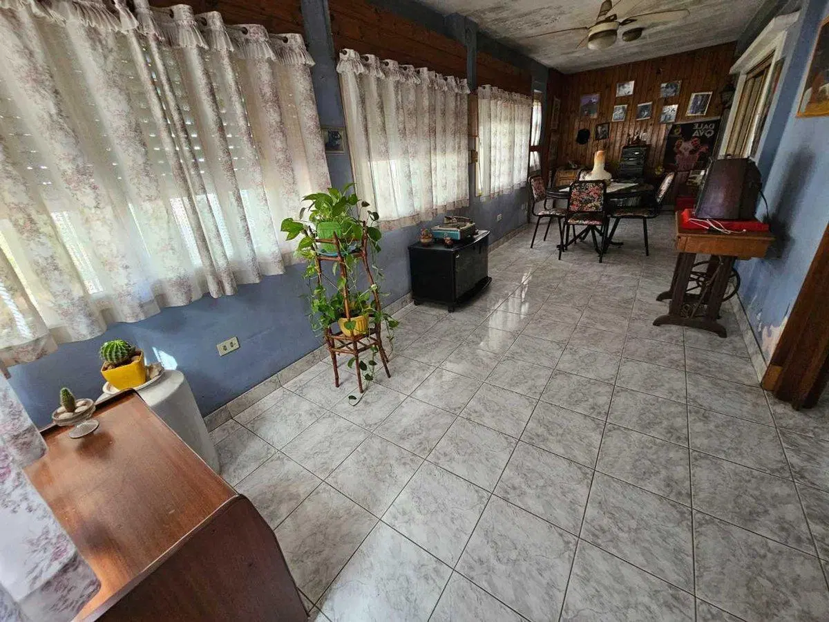 VENTA CASA 2 AMB AMPLIO FONDO GALERIA PARRILLA 8