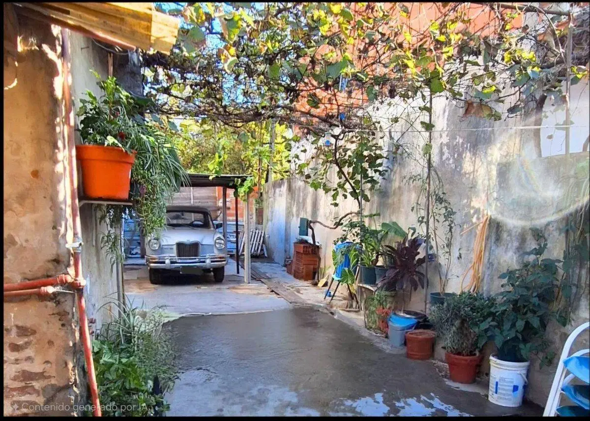 VENTA CASA 3 AMB 2 PLANTAS MORENO SUR RETASADA 2