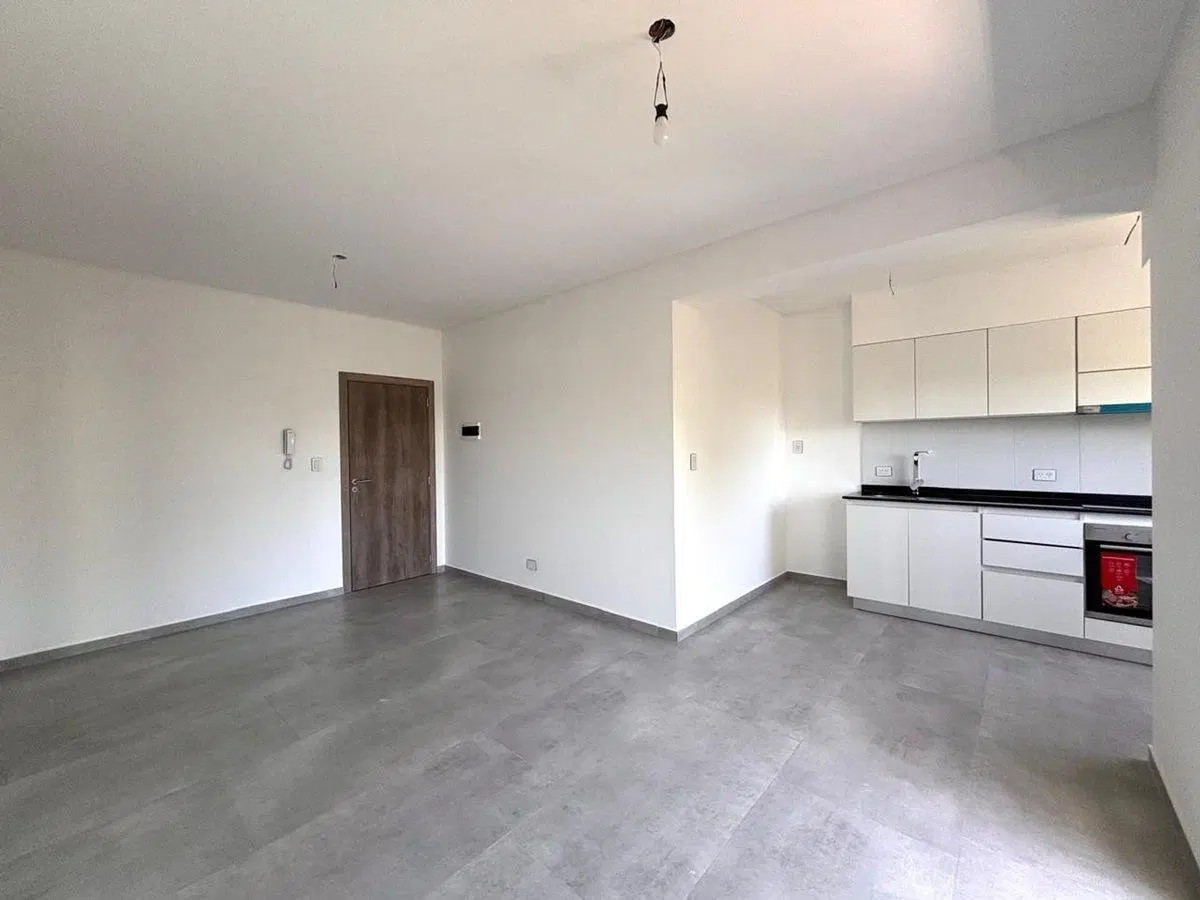 VENTA DEPTO 2 AMB TERRAZA Y COCHERA - ITUZAING0 5