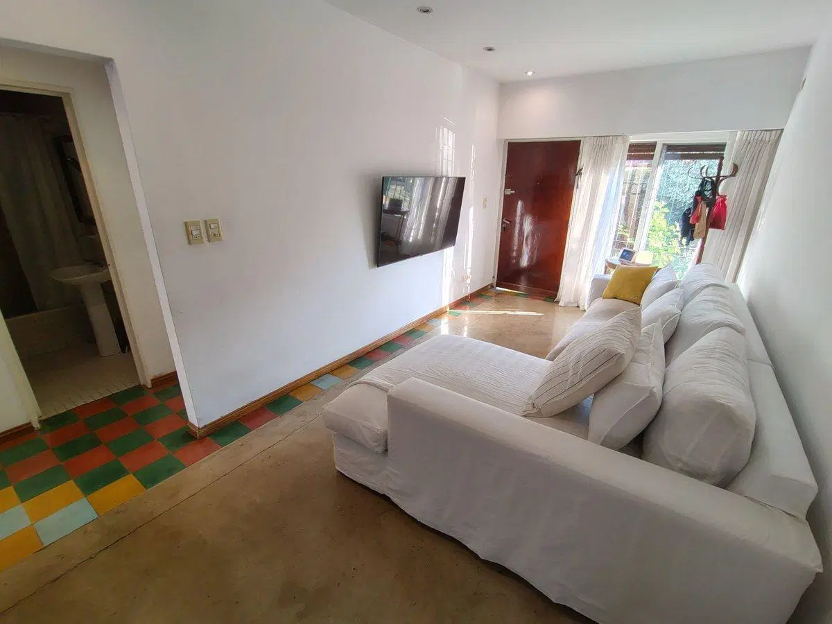 VENTA PH 3 AMB. c/ JARDIN y 2 COCHERAS -HURLINGHAM 3