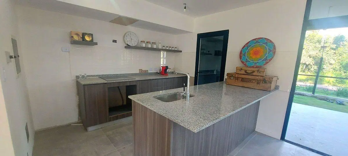 VENTA CASA 4 AMBIENTES ESTRENAR MORENO ALTOS MONTE 2