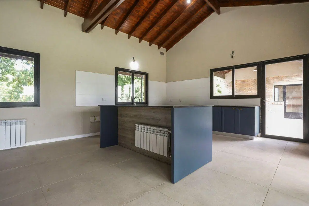 CASA ESTRENAR SANTA CATALINA LUJAN PERMUTA PILETA 8