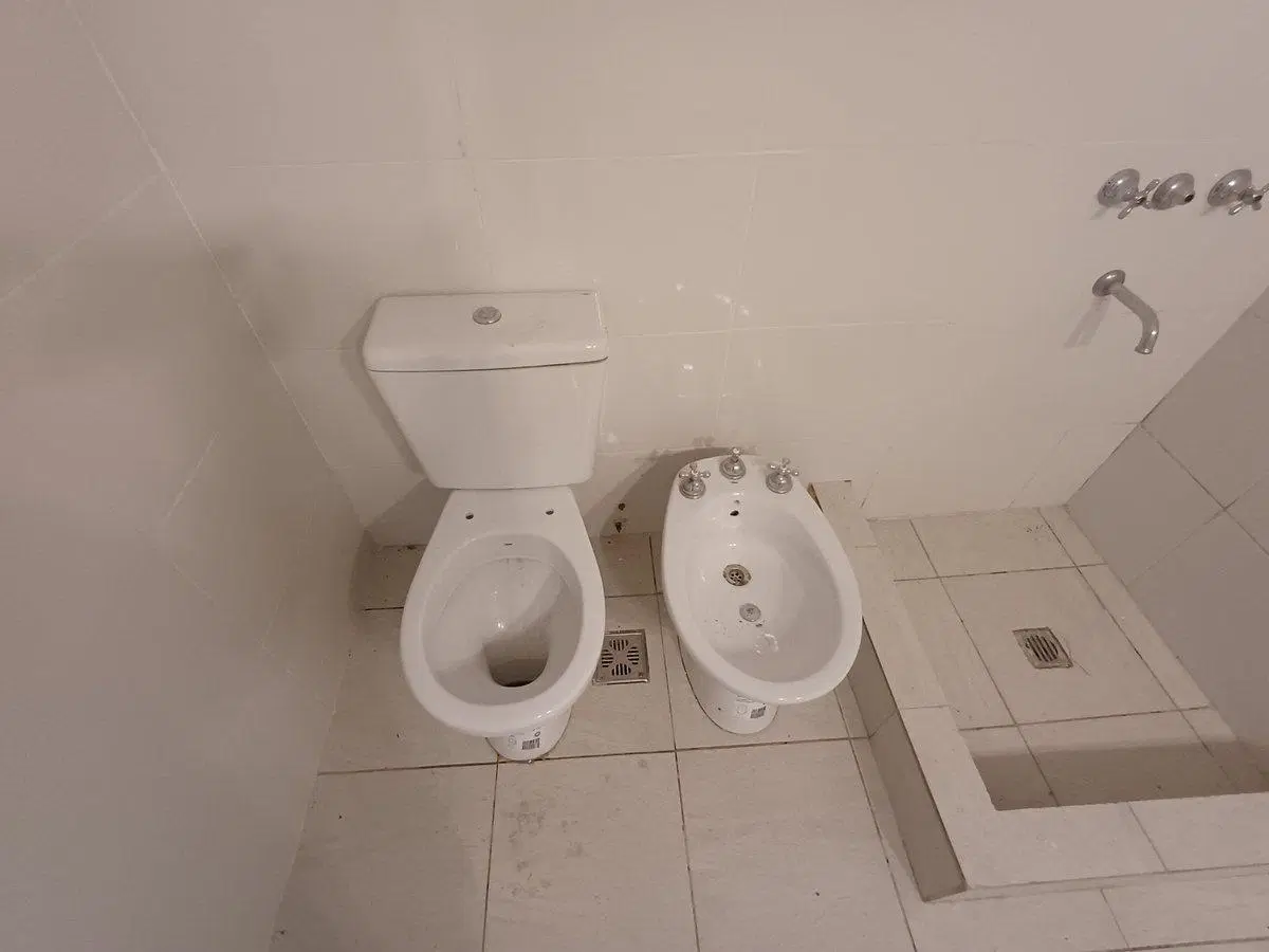 VENTA CASA MODERNA A ESTRENAR 4 AMBIENTES PERMUTA 5