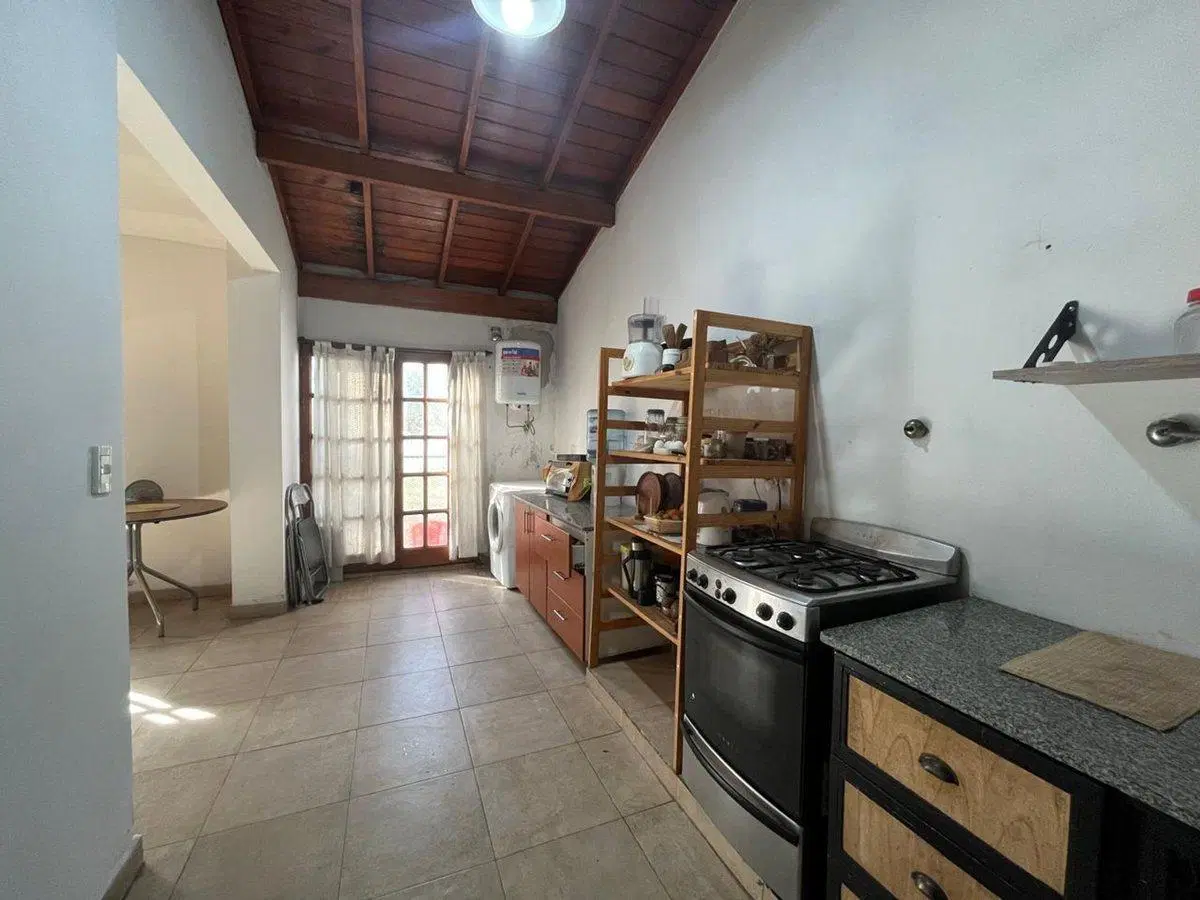 VENTA CASA 5 AMBIENTES EN ITUZAINGO NORTE 8