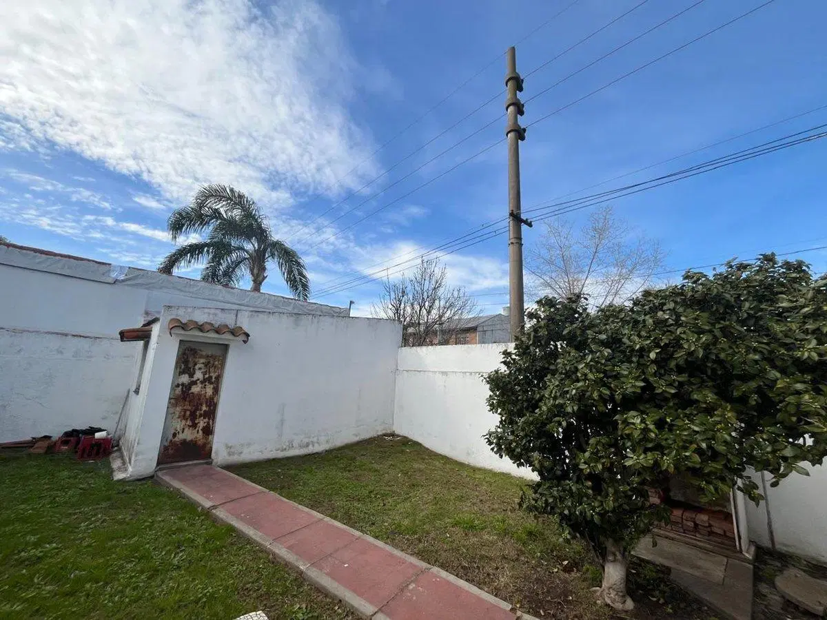 VENTA CASA 5 AMBIENTES EN ITUZAINGO NORTE 2