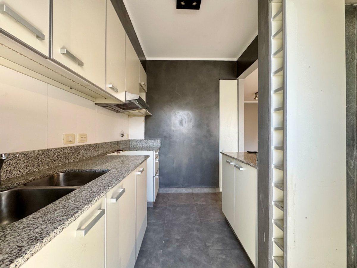 Foto de Venta 3 amb. c/cochera, balcón al frente Caballito, imagen 2