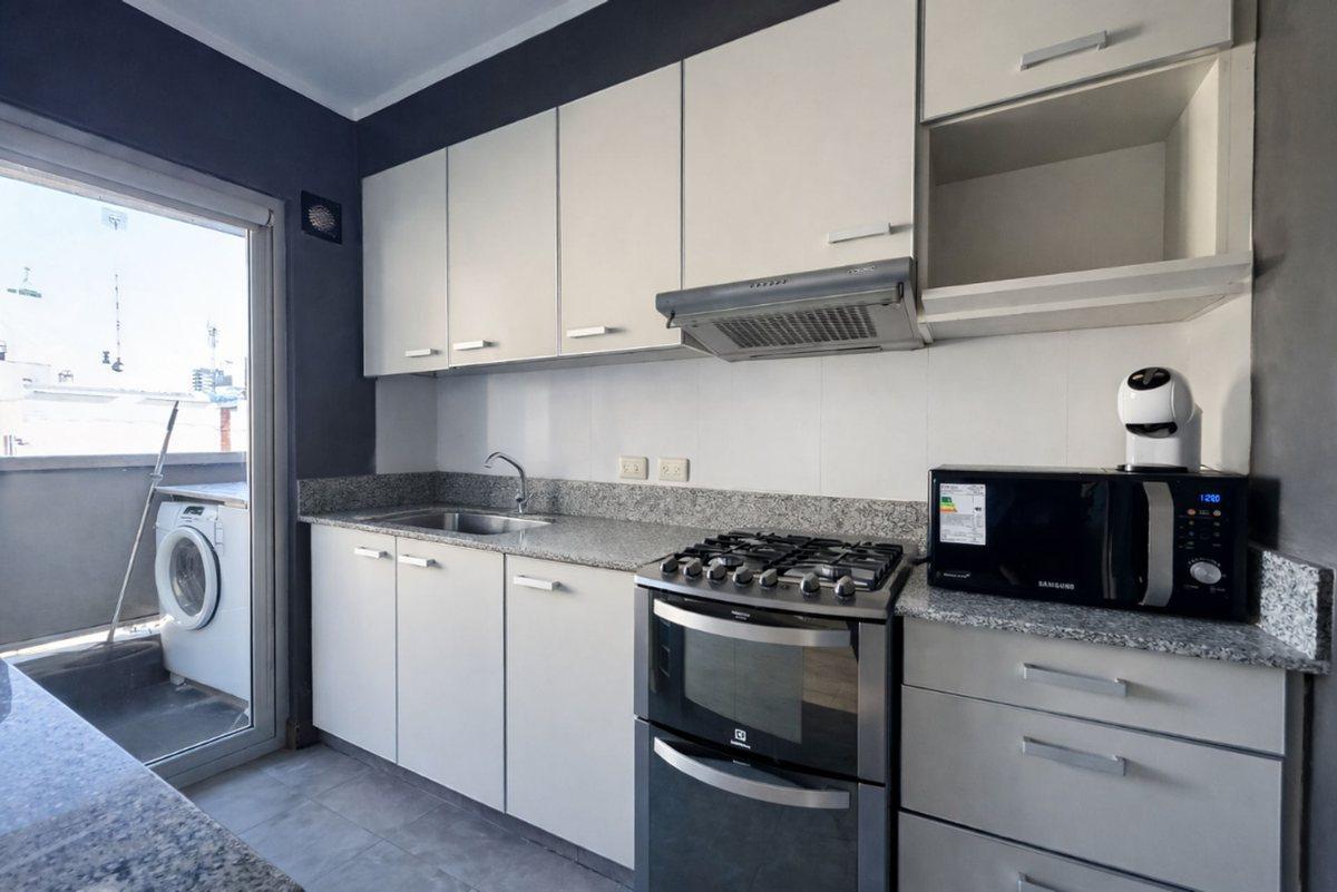 Foto de Venta 3 amb. c/cochera, balcón al frente Caballito, imagen 3