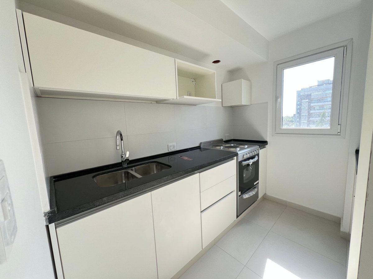 Foto de VENTA DEPTO 2 AMB C/COCH A ESTRENAR- ITUZAINGO NOR, imagen 3