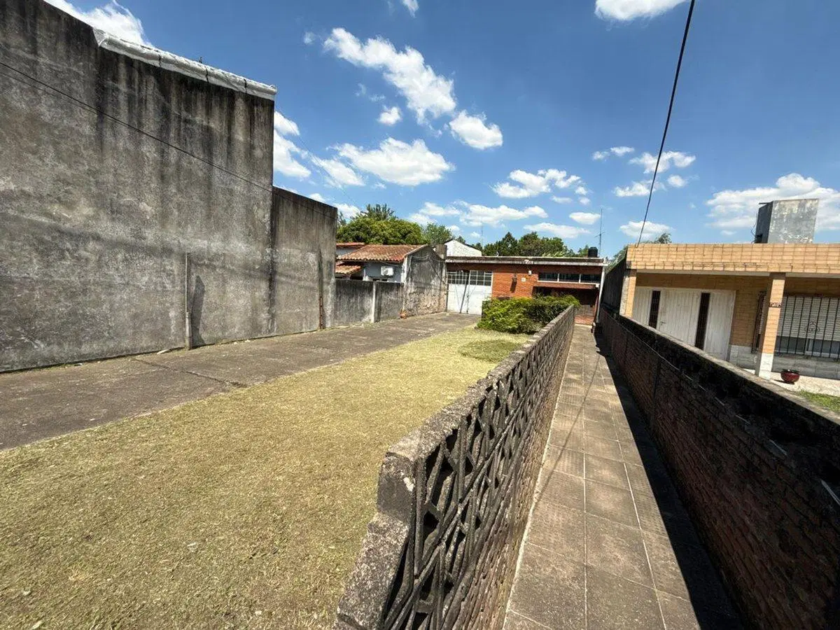 VENTA CASA 3 AMBIENTES CON PARQUE ITUZAINGO SUR 8