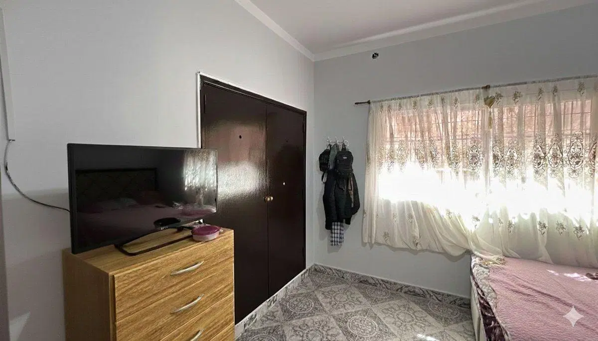 OPORTUNIDAD VENTA CASA + TALLER 232 M2 CIUDADELA 5