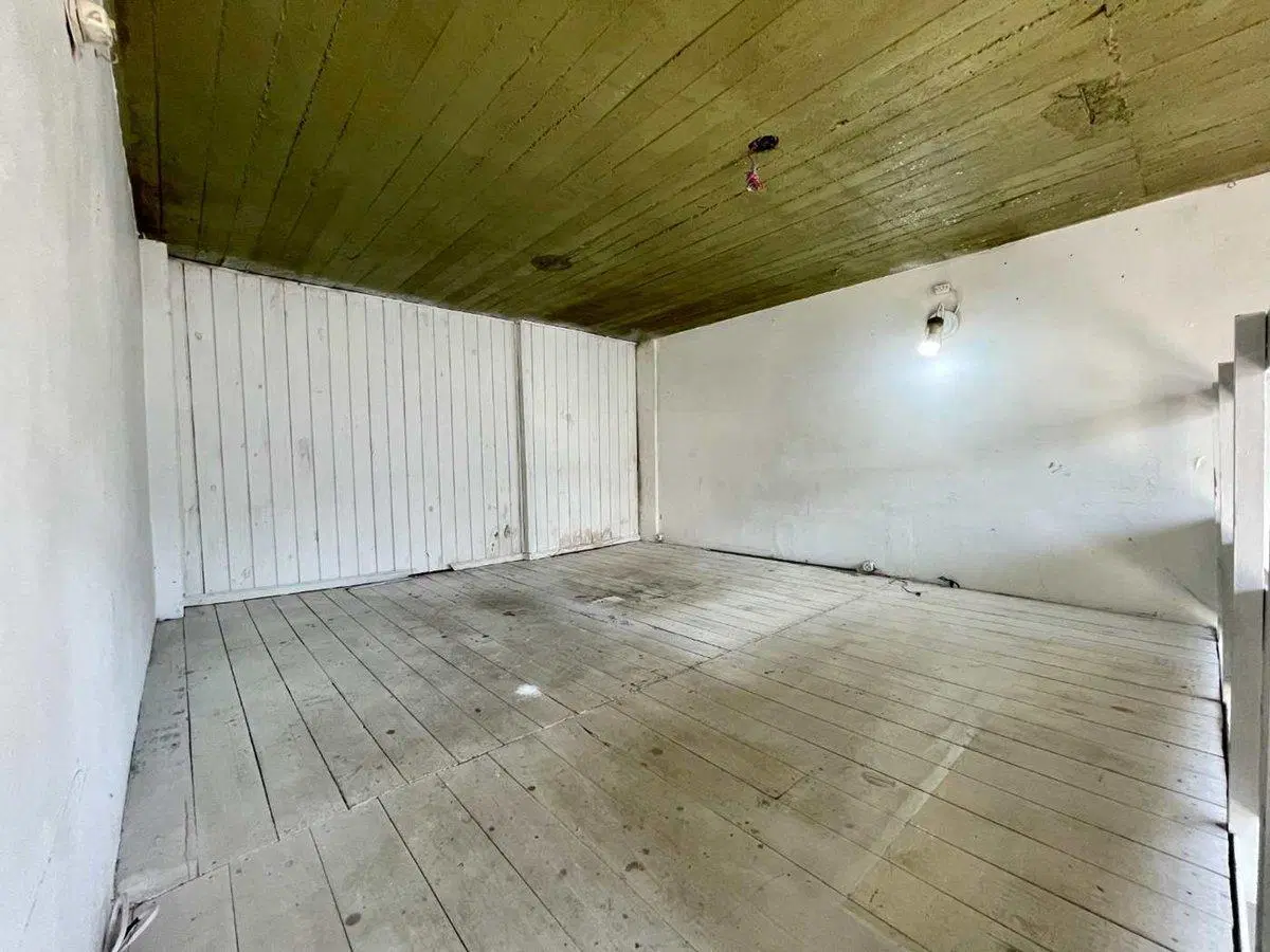 VENTA LOCAL AL FRENTE ITUZAINGO CENTRO APTO PROF 8