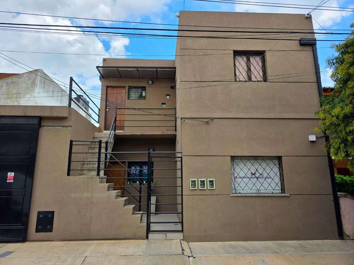 VENTA DEPTO MONOAMBIENTE CASTELAR 3