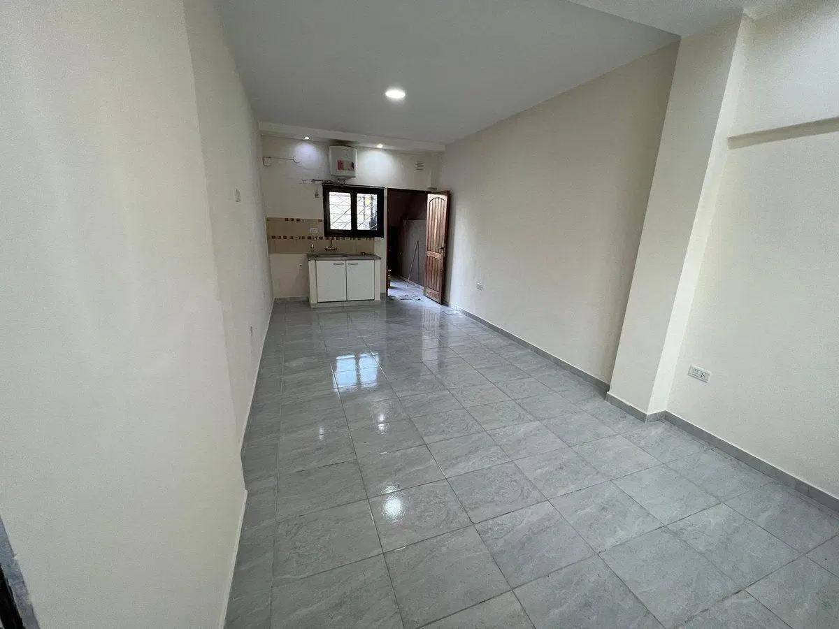 VENTA DEPTO MONOAMBIENTE CASTELAR 8