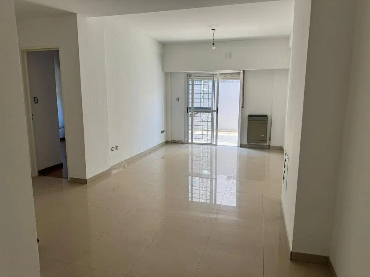 VENTA DPTO.   2 AMB. CON COCHERA,MERLO 5