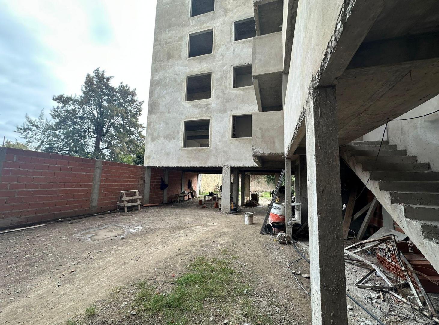 Foto de VENTA DEPTO 2/3 AMB APTO PROF. CENTRO DE MORENO, imagen 4