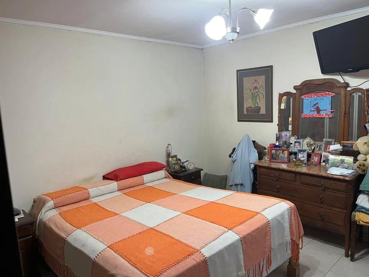VENTA CASA + LOCAL GENERAL RODRIGUEZ CENTRO 4