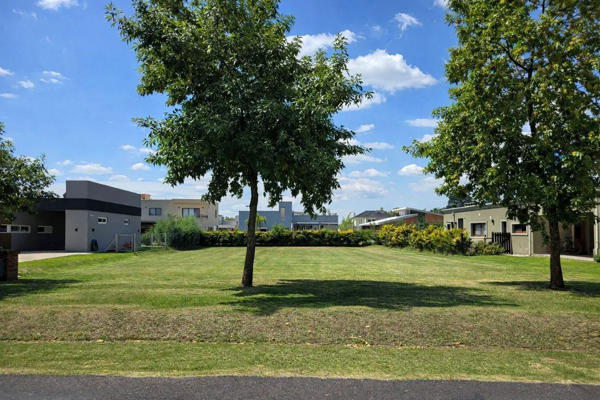 VENTA LOTE CENTRAL PRADOS DEL OESTE 1 CON PROYECTO 4