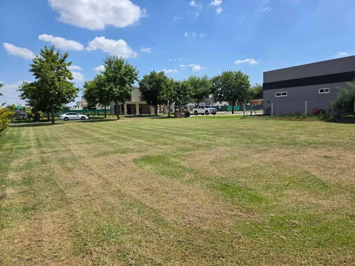 VENTA LOTE CENTRAL PRADOS DEL OESTE 1 CON PROYECTO 3