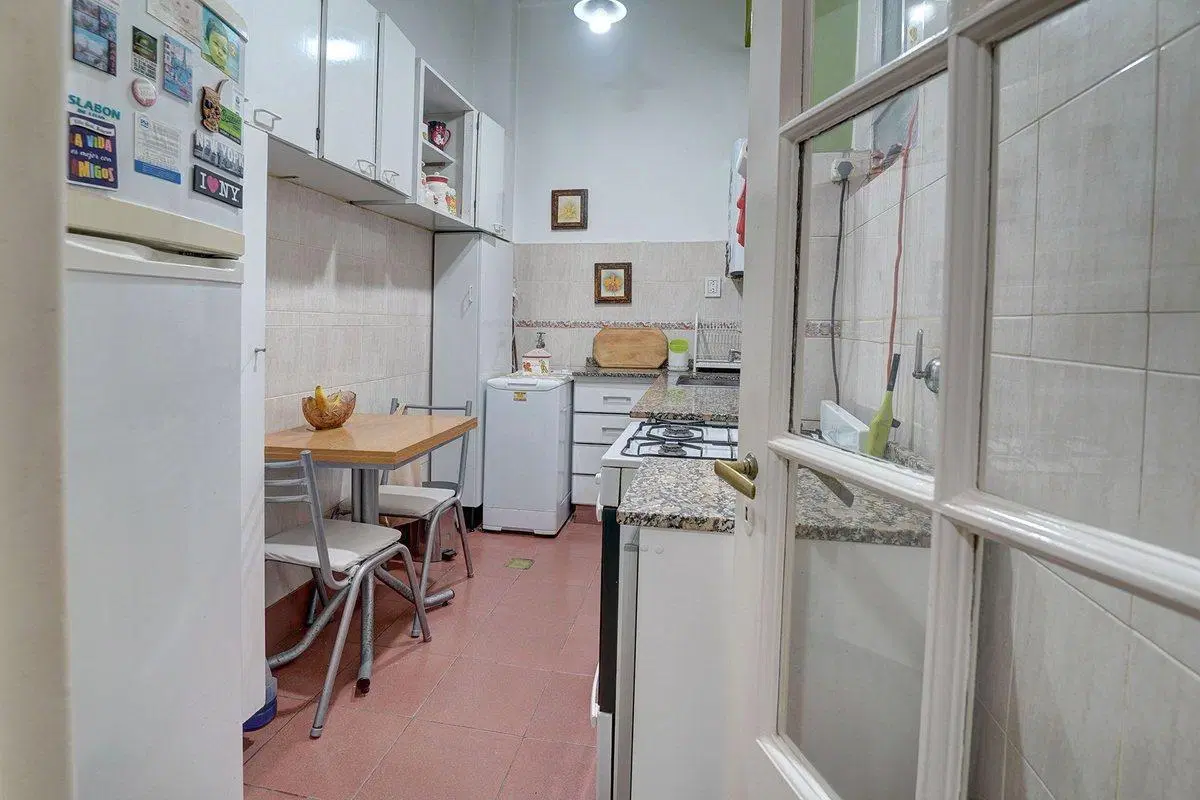 HERMOSO 3 amb con patio. Excelente zona. Almagro 4