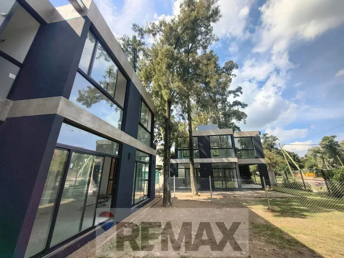 VENTA CASA 4 AMB MORENO BARRIO CERRADO CONDOMINIO 3