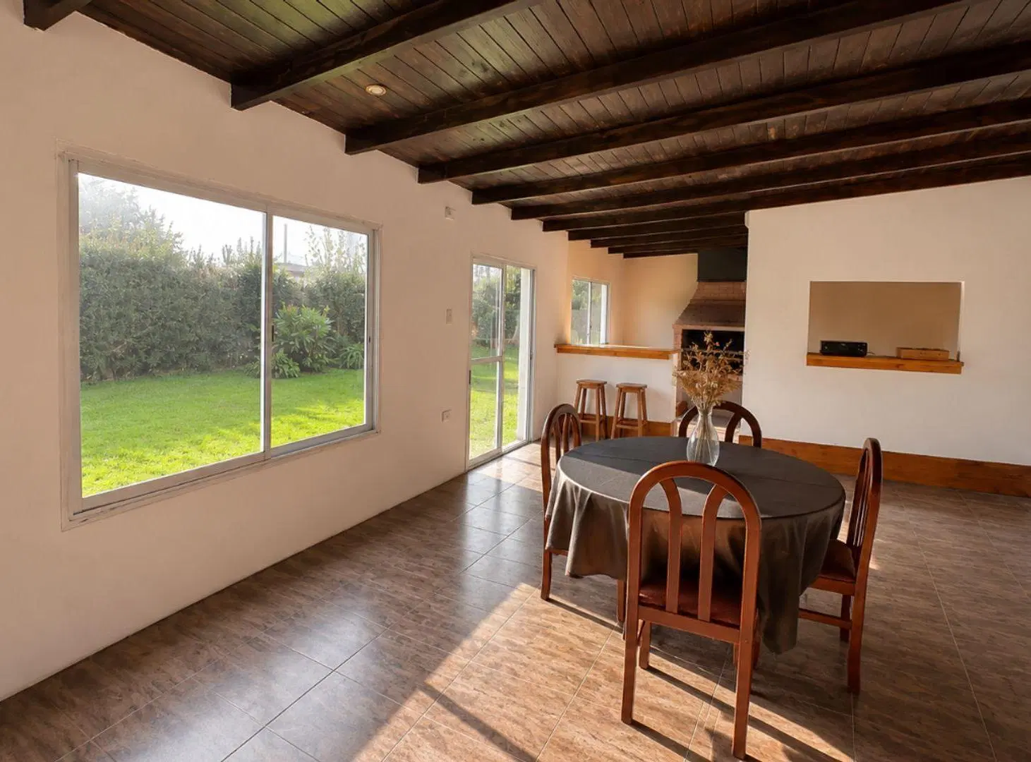VENTA CASA CON QUINCHO EN MERLO 5