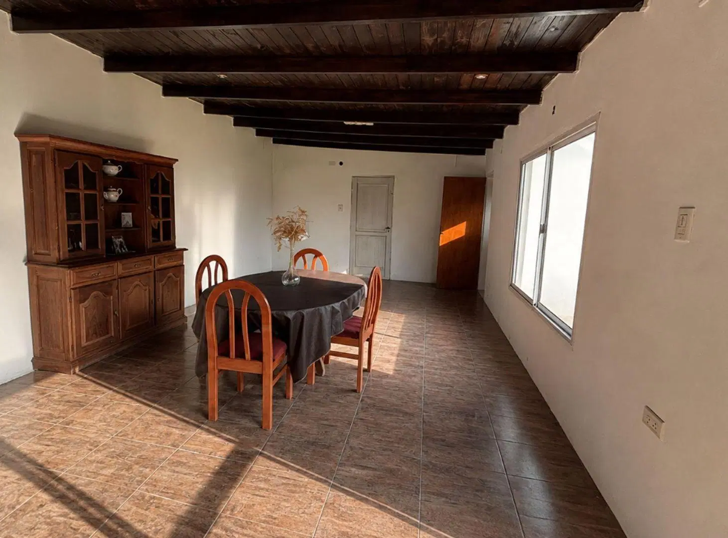 VENTA CASA CON QUINCHO EN MERLO 2