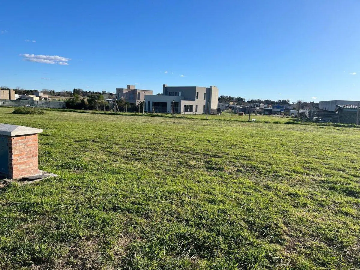 VENTA LOTE SAN SEBASTIAN AREA 13 BIS. PILAR 627 M2 2
