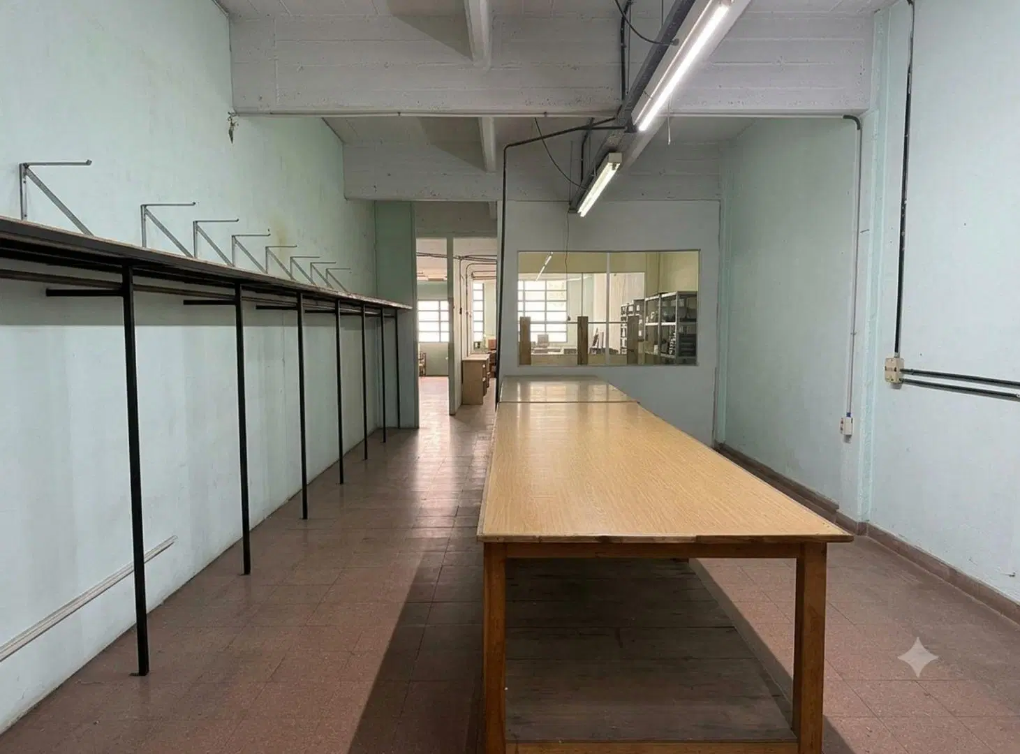 Alquiler comercial galpón depósito taller oficina 5