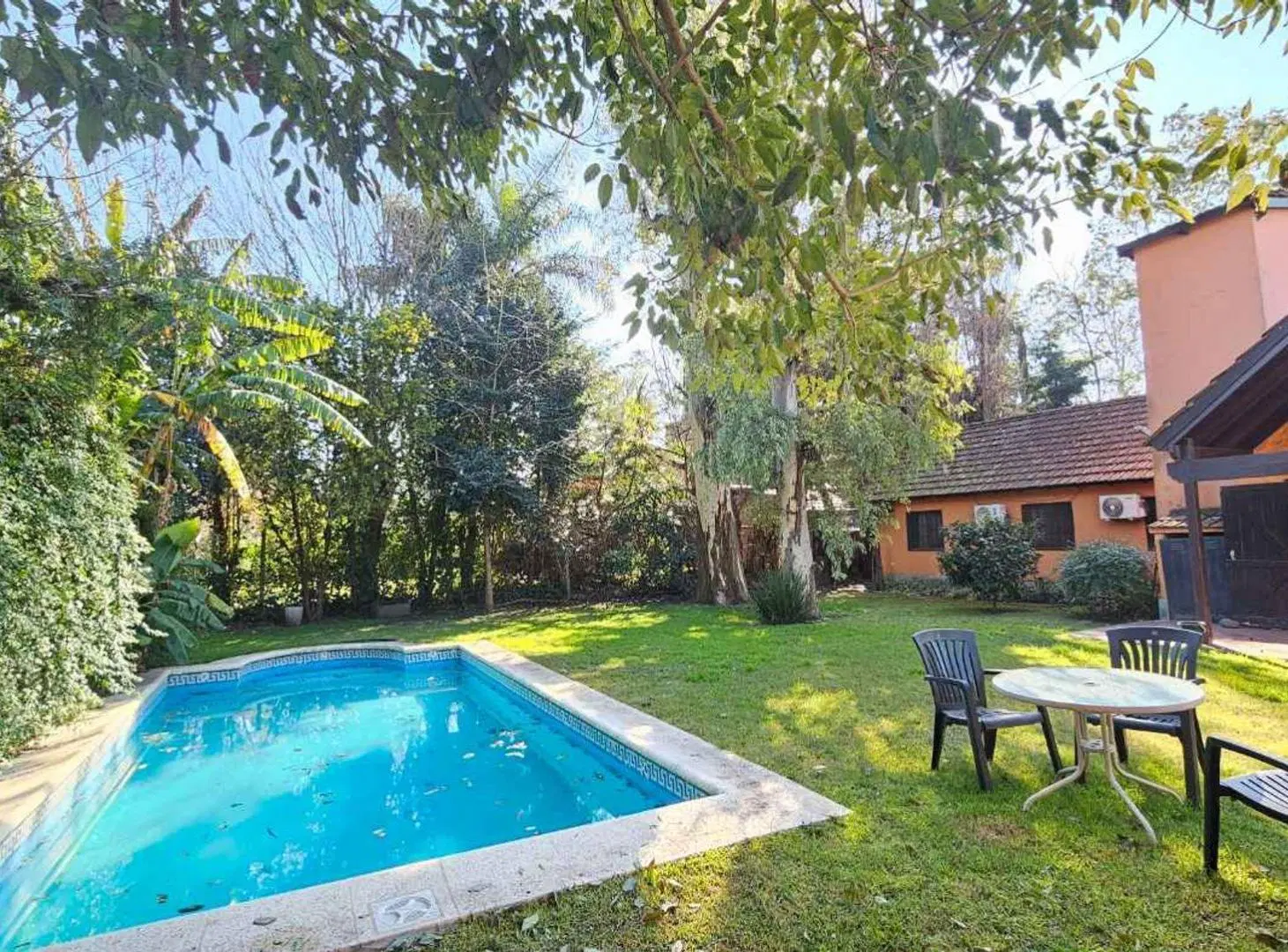 CASA 5 AMB + ESCRI C/ PILETA PARQUE LELOIR APTO CR 5