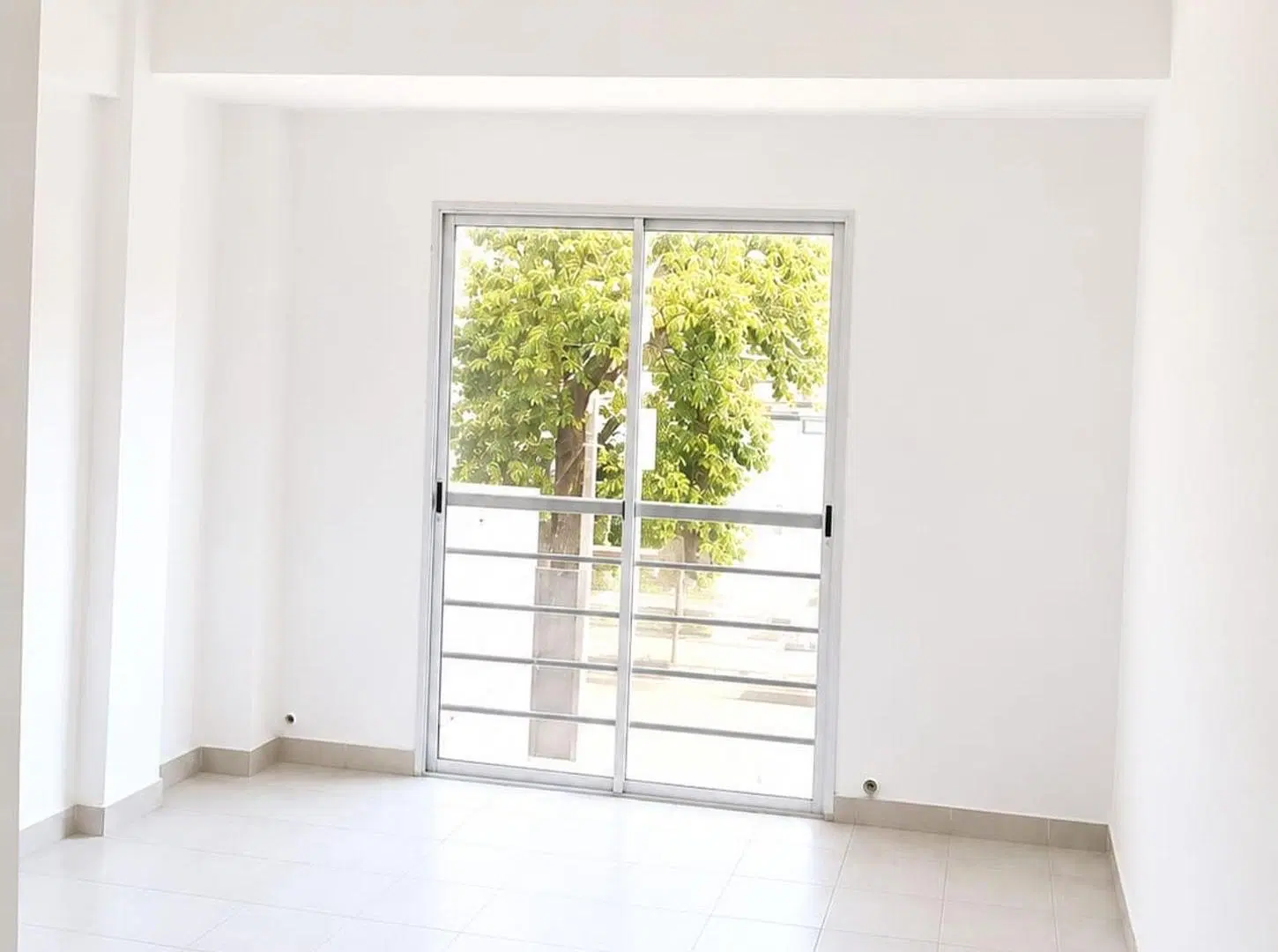 DEPARTAMENTO MONOAMBIENTE CON BALCON MORON SUR 3