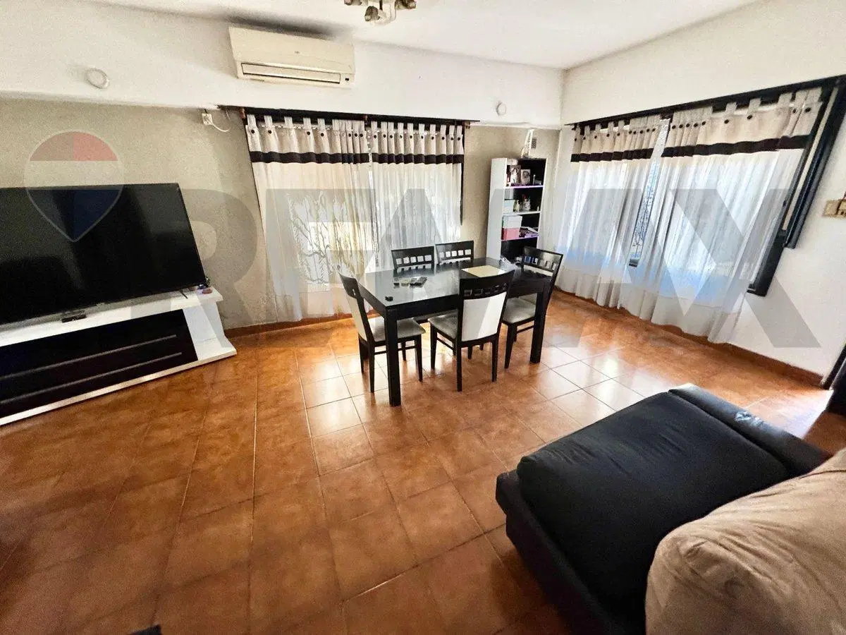 Venta Casa con Pileta en Merlo 3