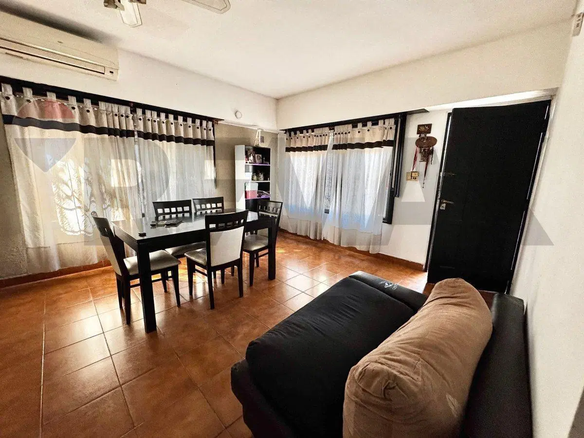 Venta Casa con Pileta en Merlo 5