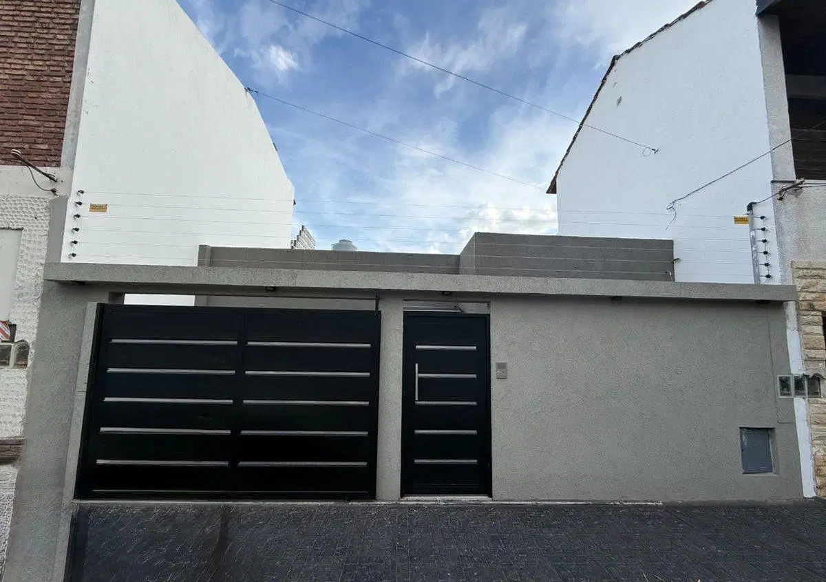 VENTA CASA HAEDO 3 AMB A ESTRENAR JARDIN APTO CRED 3