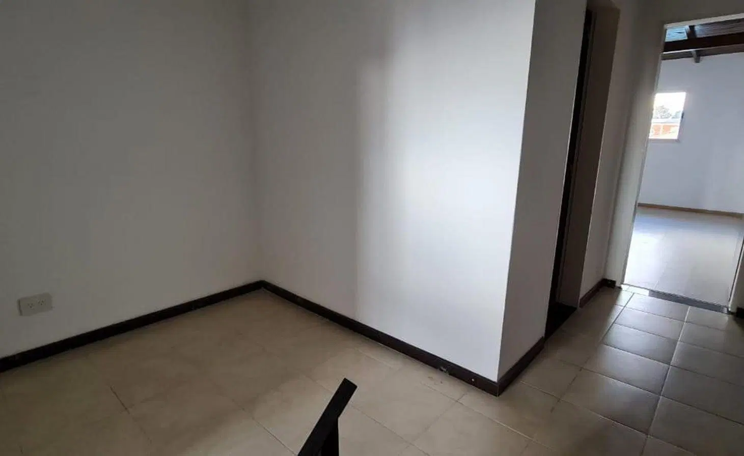VENTA DUPLEX 3 AMB A ESTRENAR HURLINGHAM W. MORRIS 8