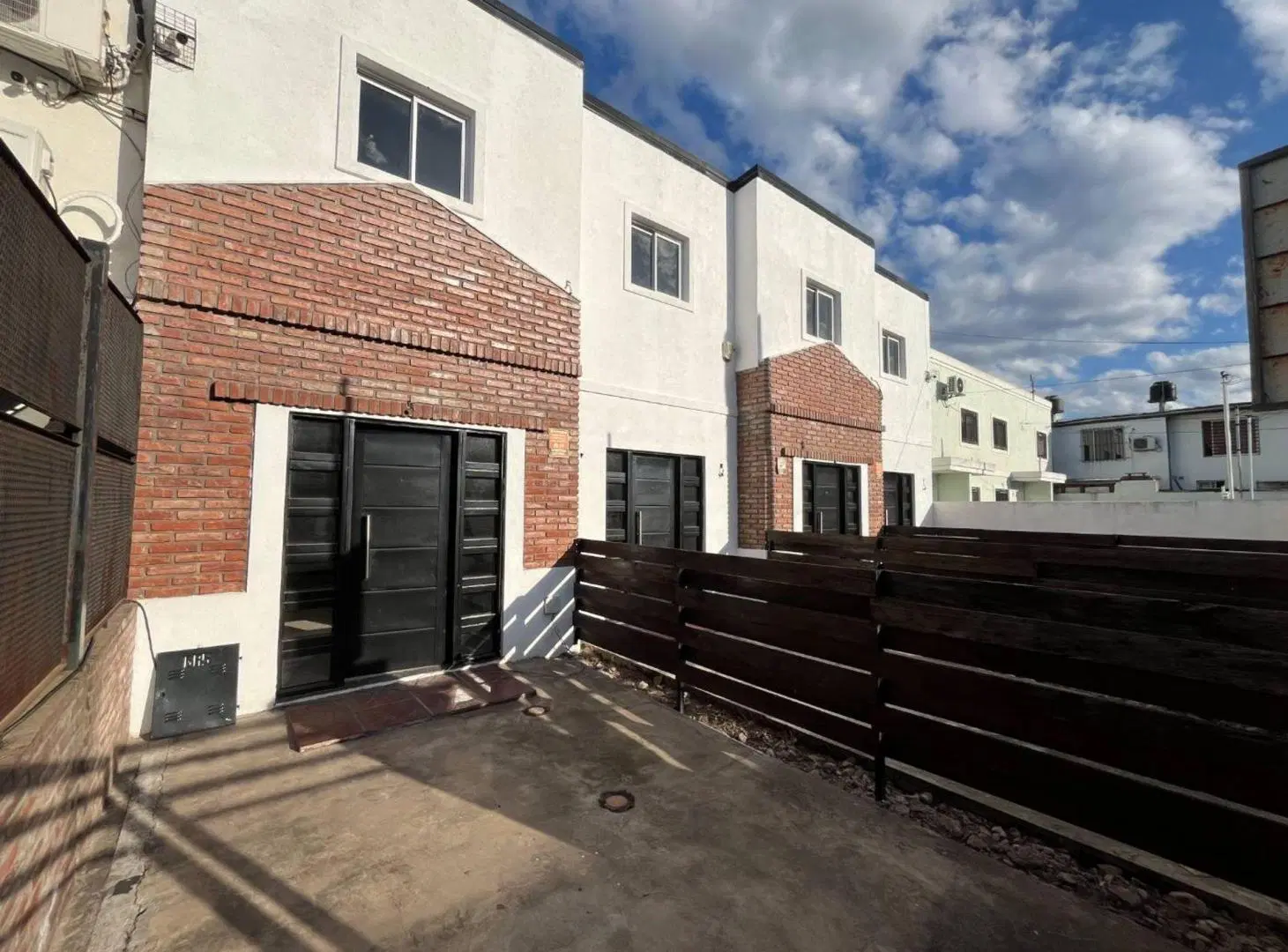 VENTA DUPLEX 3 AMB A ESTRENAR HURLINGHAM W. MORRIS 2